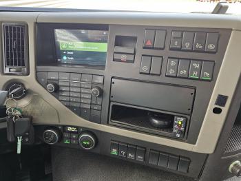 FM 330 4x2 / EFFER 12.5 t/m CRANE / KRAN